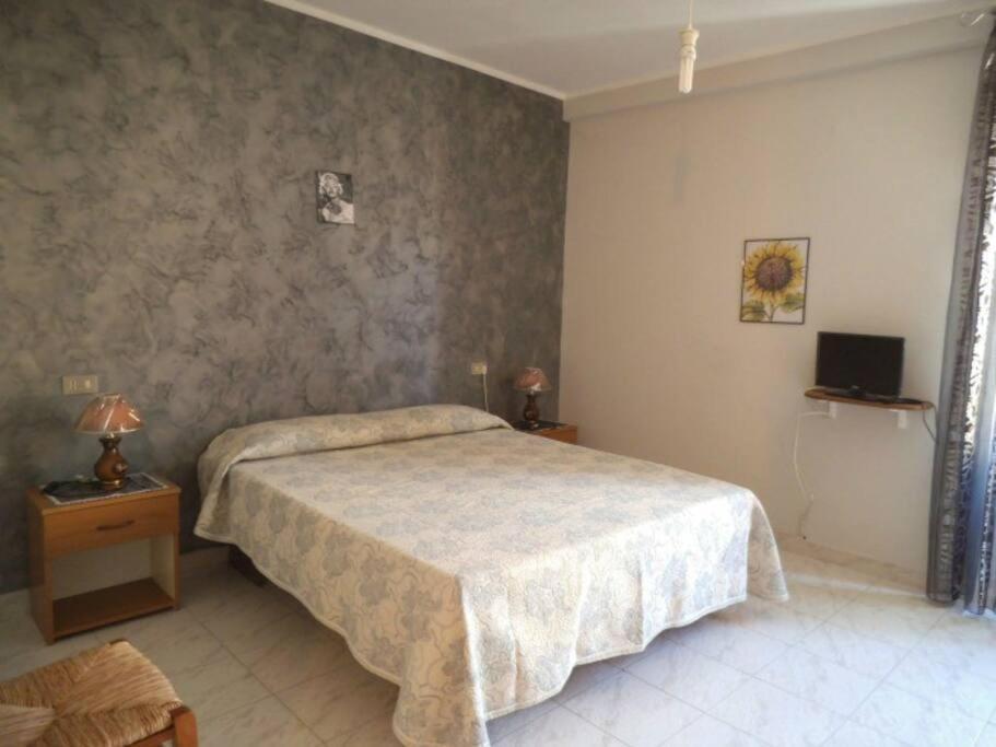 Bilocale Piano Base Lägenhet Castellammare del Golfo Exteriör bild
